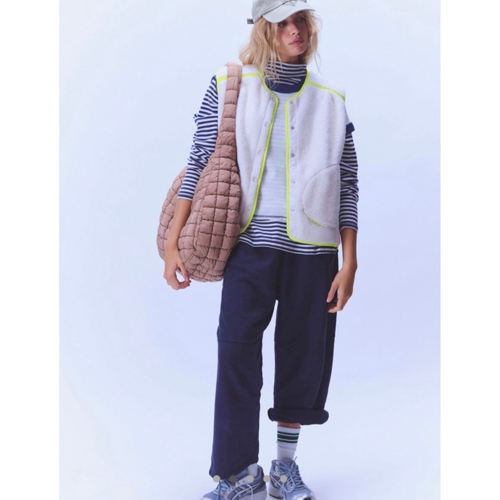 FP Movement Keep it Cozy fleece Vest Cream Neon Yellow L Gorpcore Winter Cabin